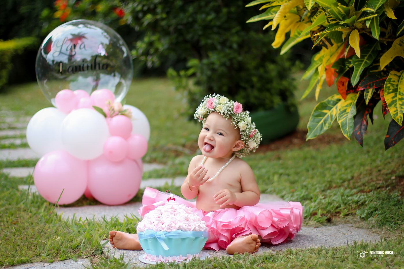 Smash the Cake - Lara